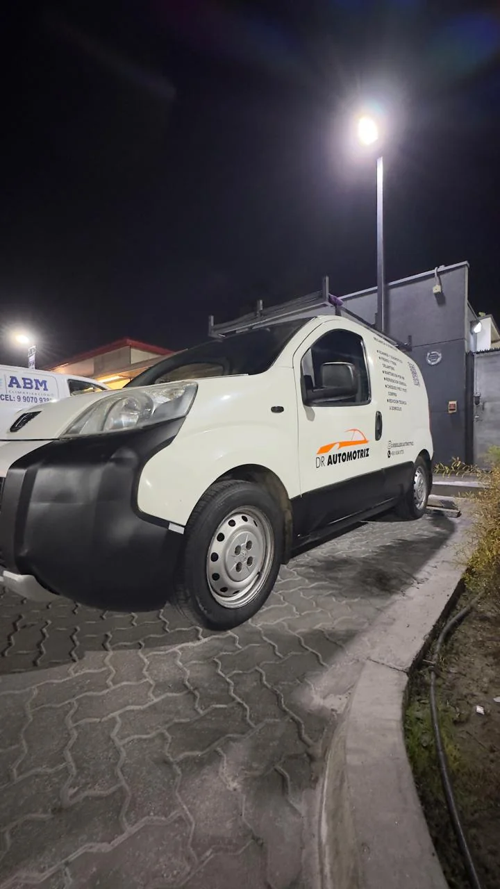 Drautomotriz Vehiculo Furgoneta Blanca Automotriz